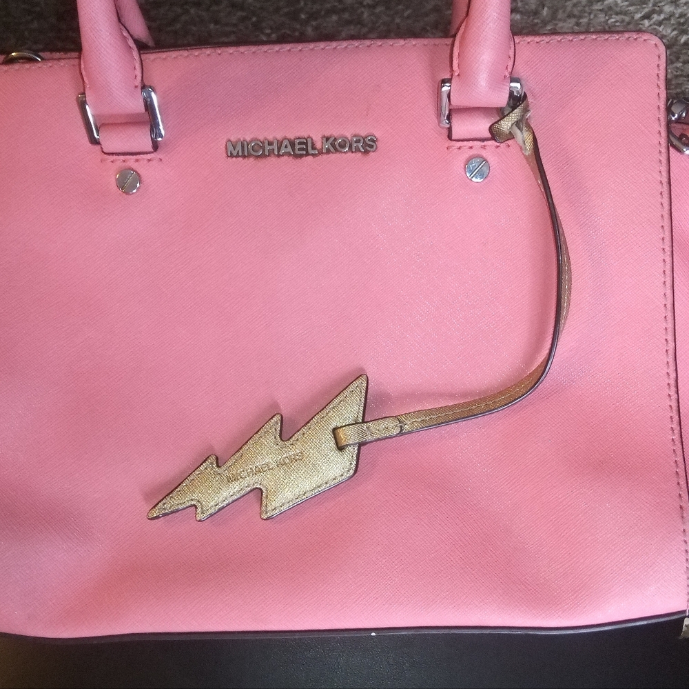 MICHAEL KORS SELMA SAFFIANO LEATHER MEDIUM MISTY ROSE HANDBAG